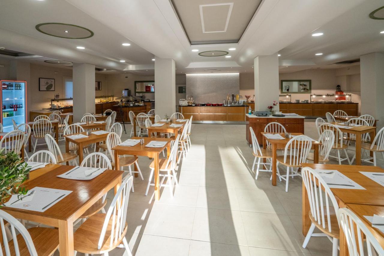 Cnic Gemini Hotel Mesongi Bagian luar foto