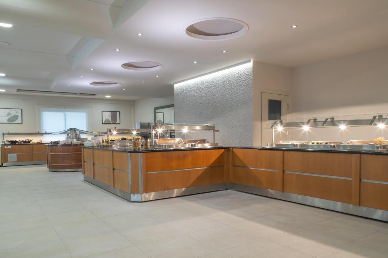 Cnic Gemini Hotel Mesongi Bagian luar foto