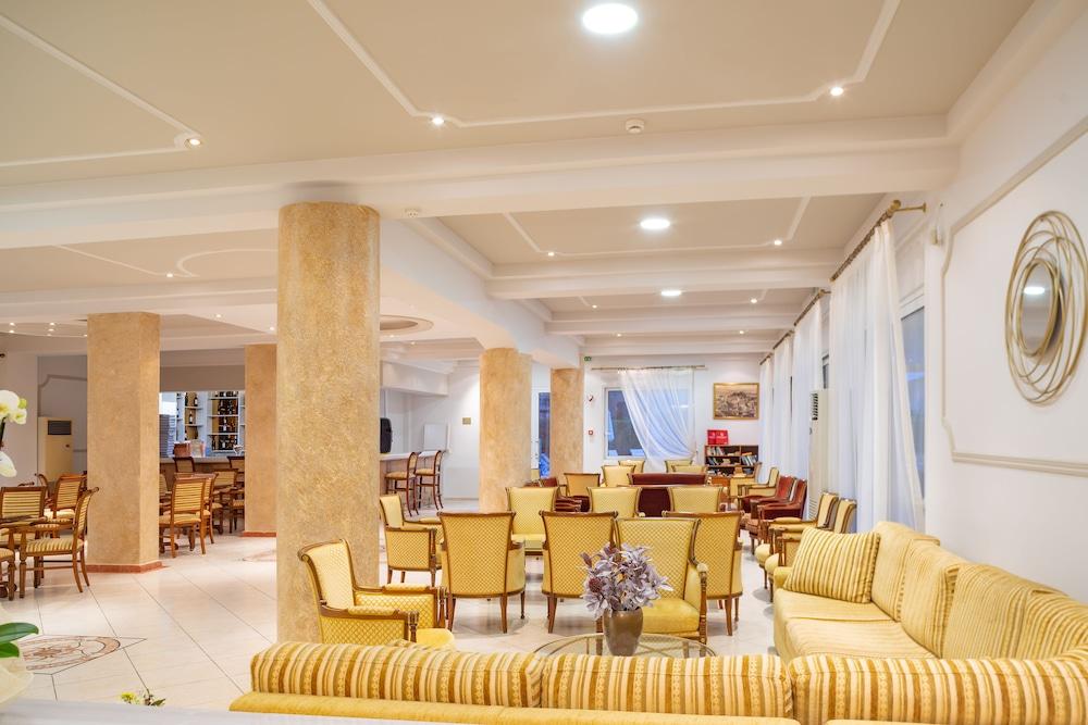 Cnic Gemini Hotel Mesongi Bagian luar foto