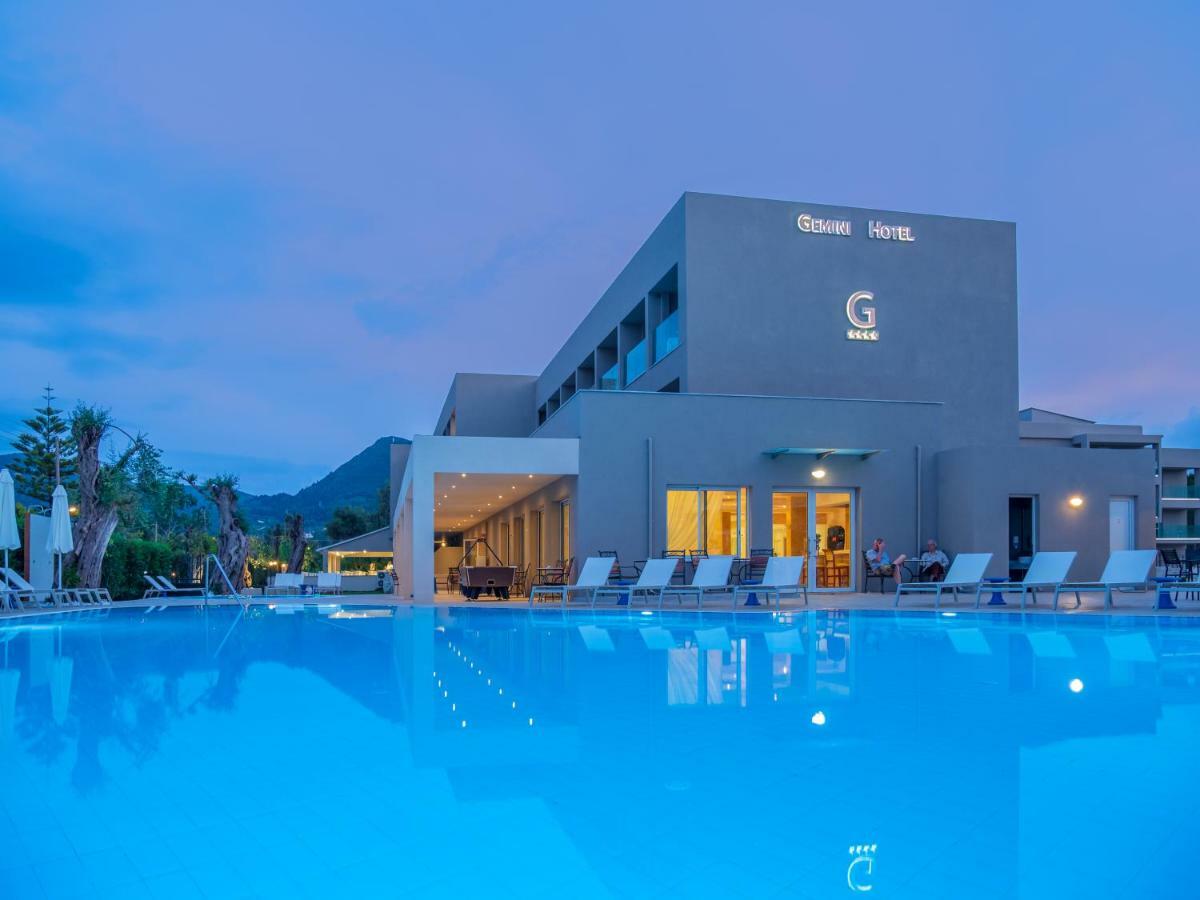 Cnic Gemini Hotel Mesongi Bagian luar foto