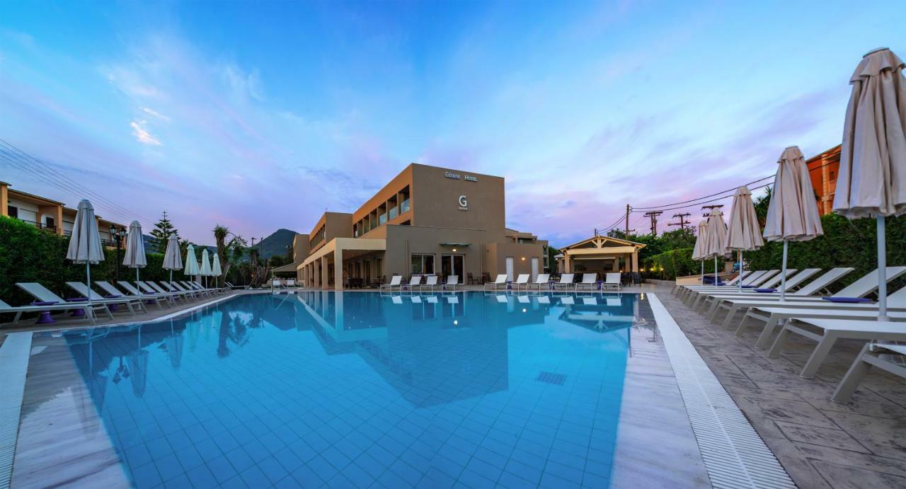 Cnic Gemini Hotel Mesongi Bagian luar foto